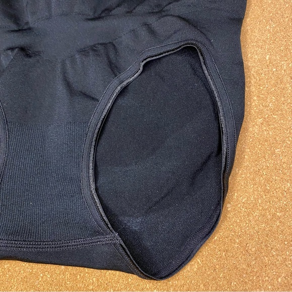 Spanx shaping high waist Panty Size M - Picture 3 of 8